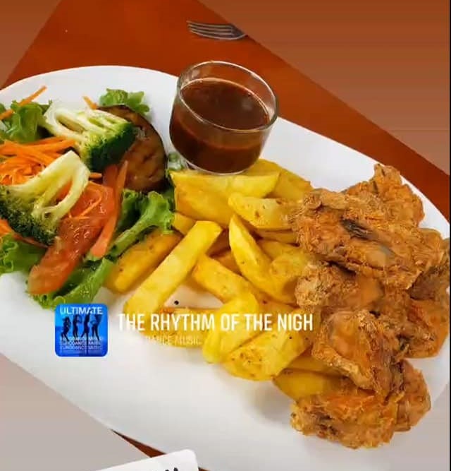 Free Restaurant Bootstrap Website Template by FreeHTML5.co